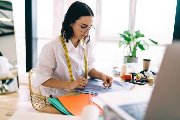 Where can one find budget-friendly craft workshops in Leeds?